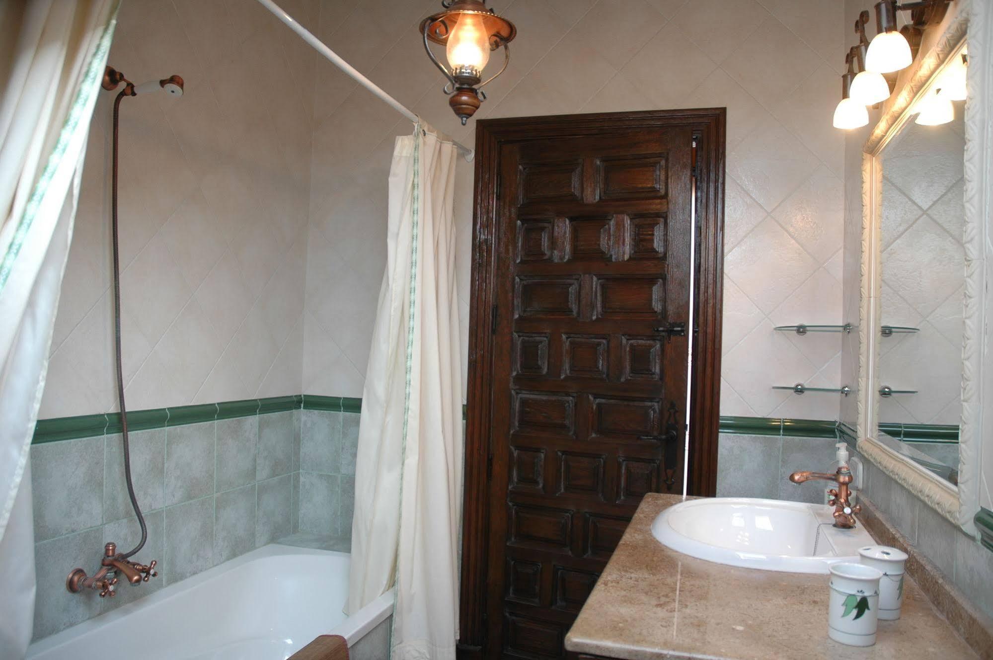 Casa Rural De Estilo Rustico Con Spa Almagro Exterior photo